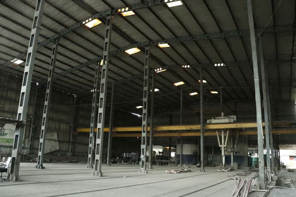 Brikolite manufacturing infrastructure